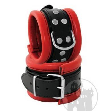 handfessel-rot-mit-geschweitem-d-ring