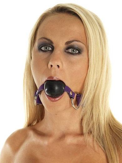 velourleder-knebel_mit_silikonball_violett