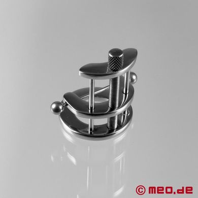 dr-sados-nippelstretcher-fr-gepiercte-brustwarzen