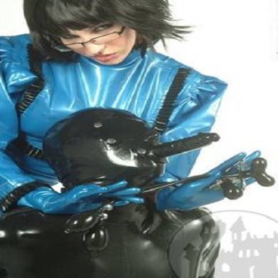 latex-knebel-mit-aussenpenis-fr-system-maske