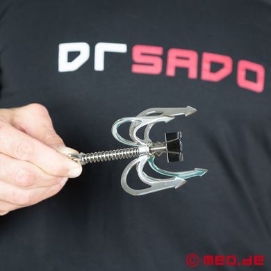 dr-sados-dragon-claw-sm-spielzeug