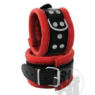 fussfessel-rot-mit-geschweitem-d-ring