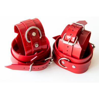 set-hand-und-fufessel-aus-roten-pvc