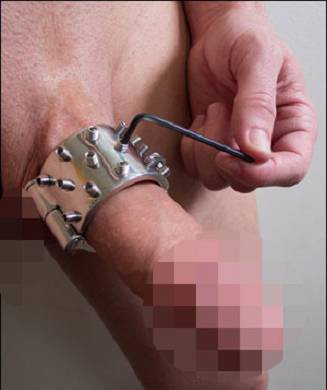cockring-und-ball-stretcher-mit-stacheln