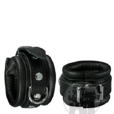 handfessel-schwarz-mit-d-ring