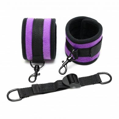 klettband-fussfessel-mit-spreizband