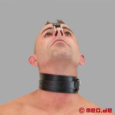 bondage-halsband-mit-nasenhaken