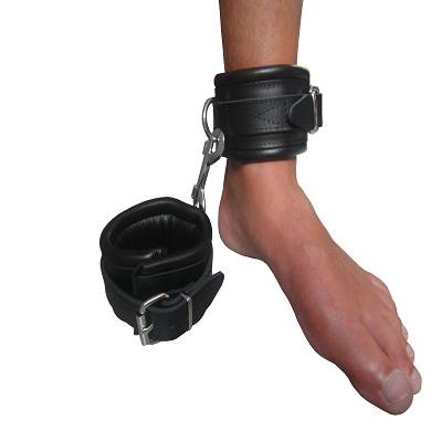leder-fufessel-schwarz-professional_2