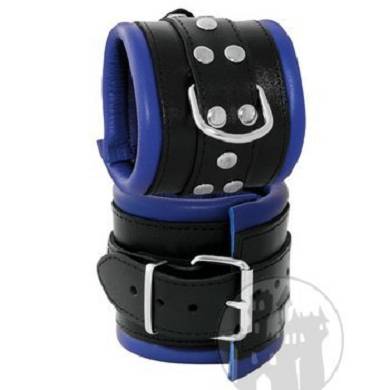 handfessel-breit-blau-mit-massiven-d-ringen