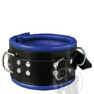 halsfessel-breit-blau-mit-massiven-d-ringen