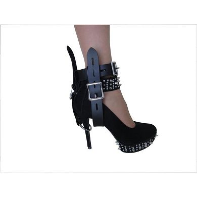 heels-have-no-chance---fessel-abschliessbar