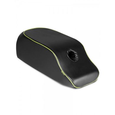 LiberatorOn A Mission Fleshlight Mount: Kunstleder-Liebeskissen mit Toy-ffnung, schwarz